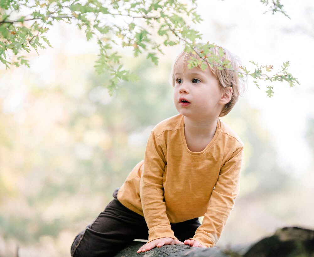 Enfant dans la nature
