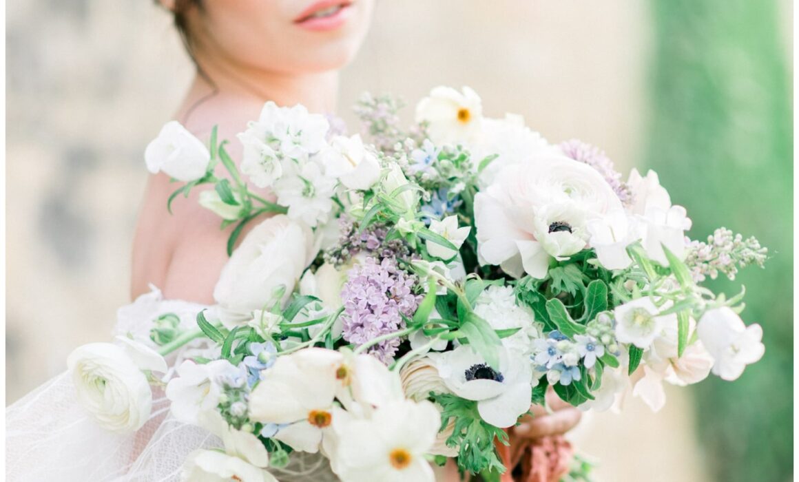 Bouquet de mariée vert blanc et lilas