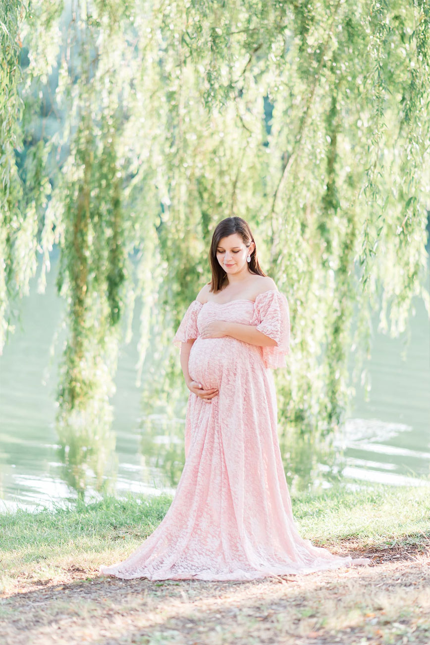 Séance grossesse au lac de Chasteaux