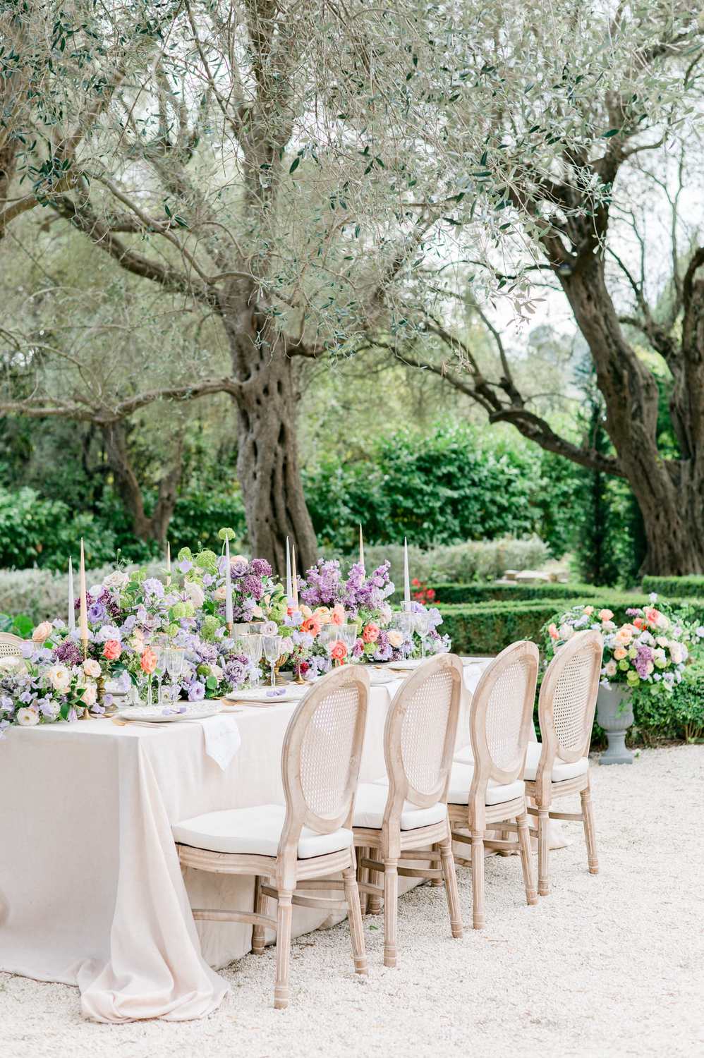 Wedding table in Provence