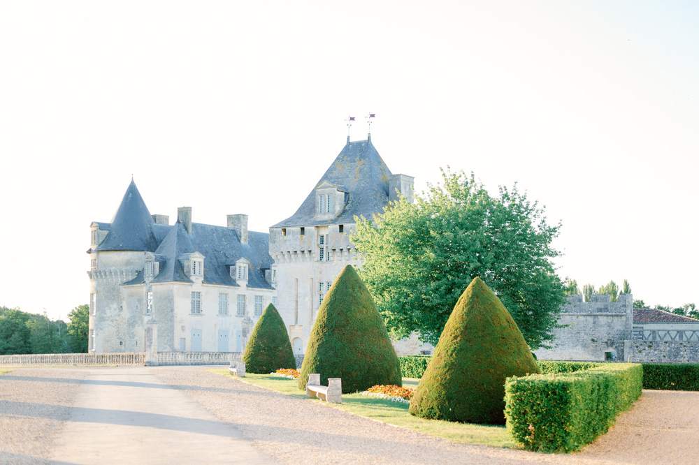 chateau-region-parisienne Château élégant avec jardins à la Française