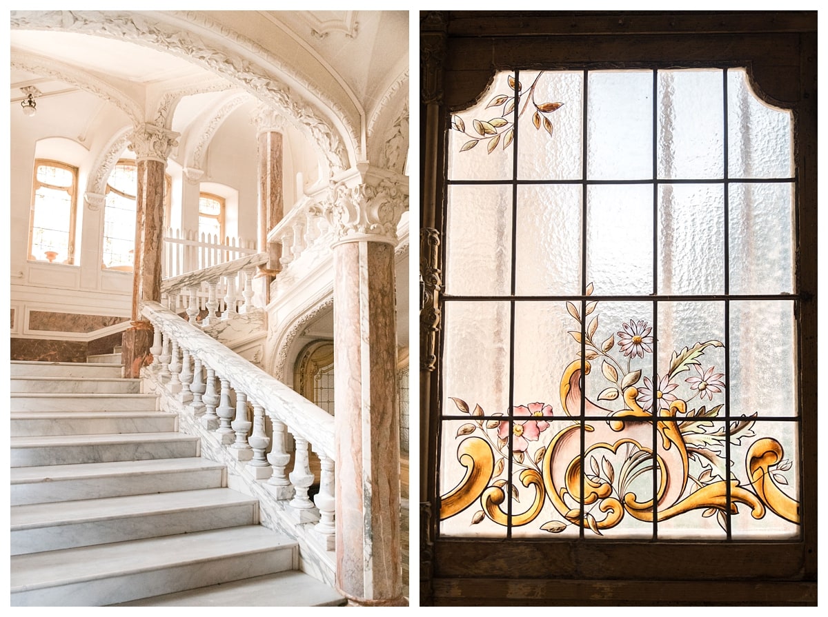 escalier et vitrail du Château du Repaire