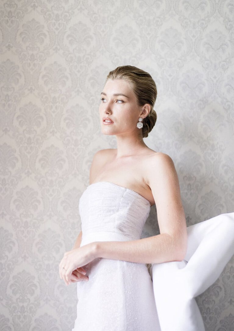 Bridal portrait in a Château