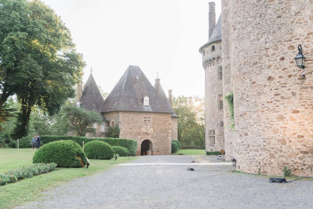 château de Pompadour au coucher du soleil