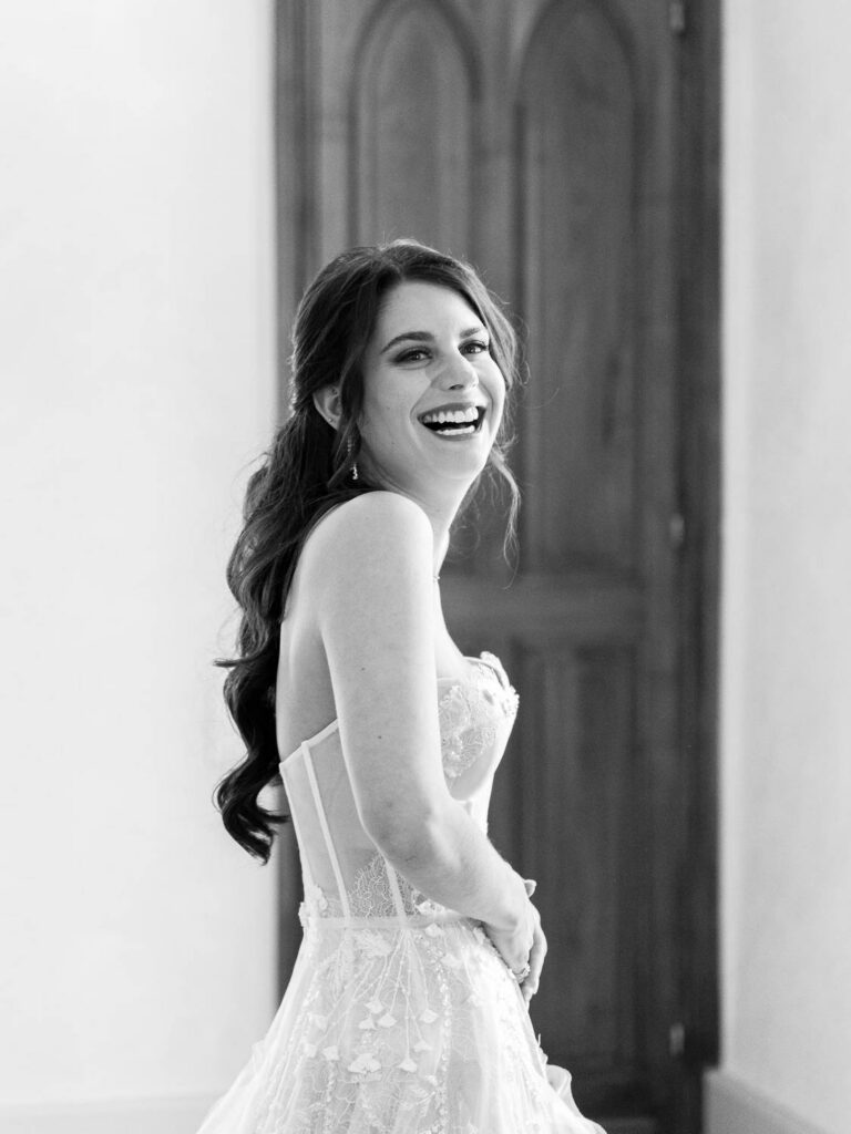 Bride portrait in Château de Fontarèches