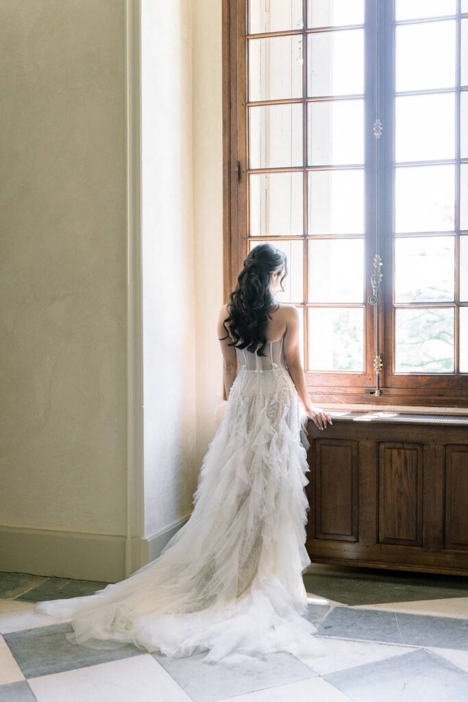 Bride portrait in Château de Fontarèches