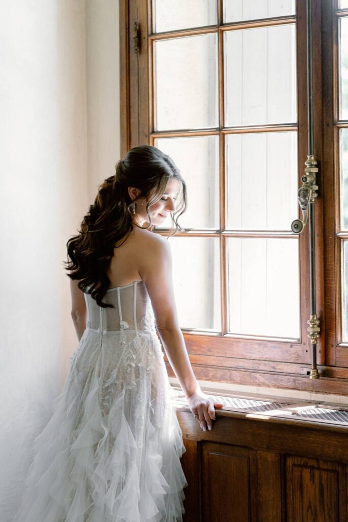 Bride portrait in Château de Fontarèches
