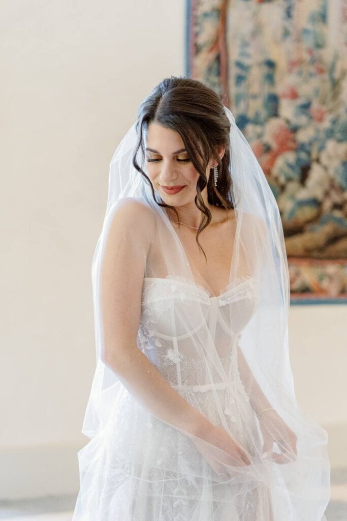 Bride portrait in Château de Fontarèches