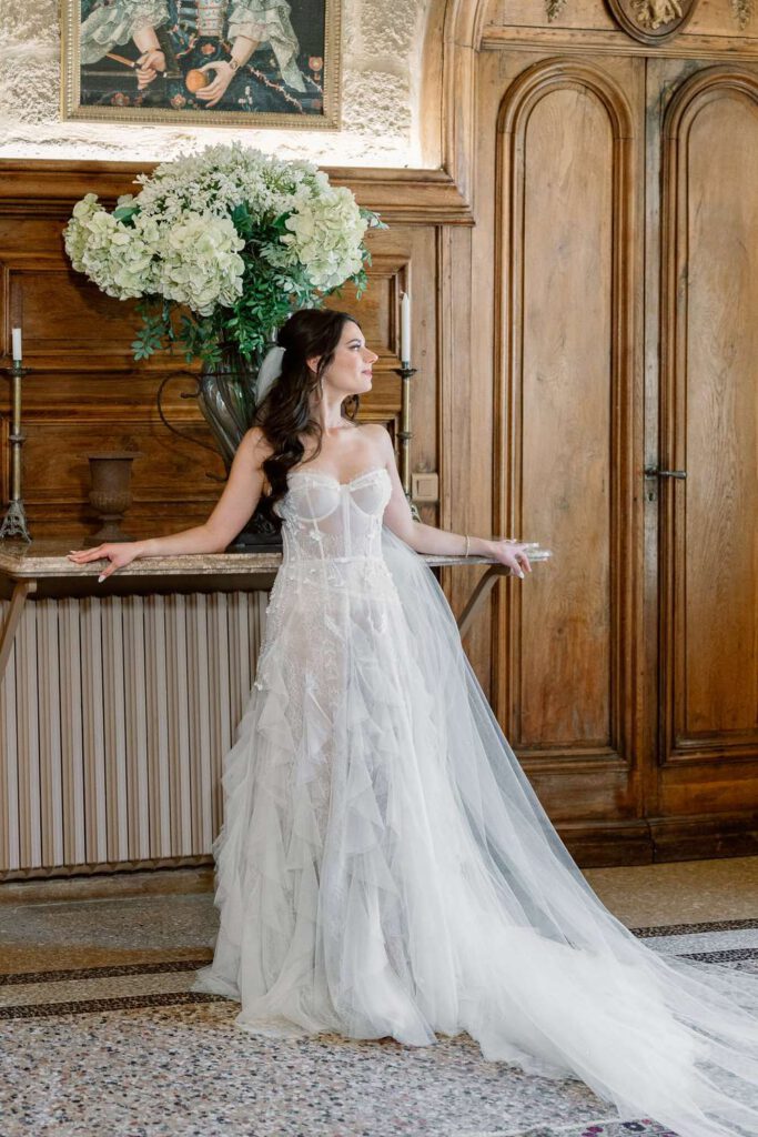 Bride portrait in Château de Fontarèches