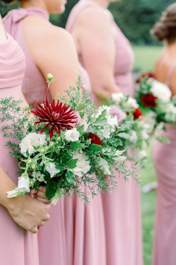 bouquets des demoiselles d'honneur