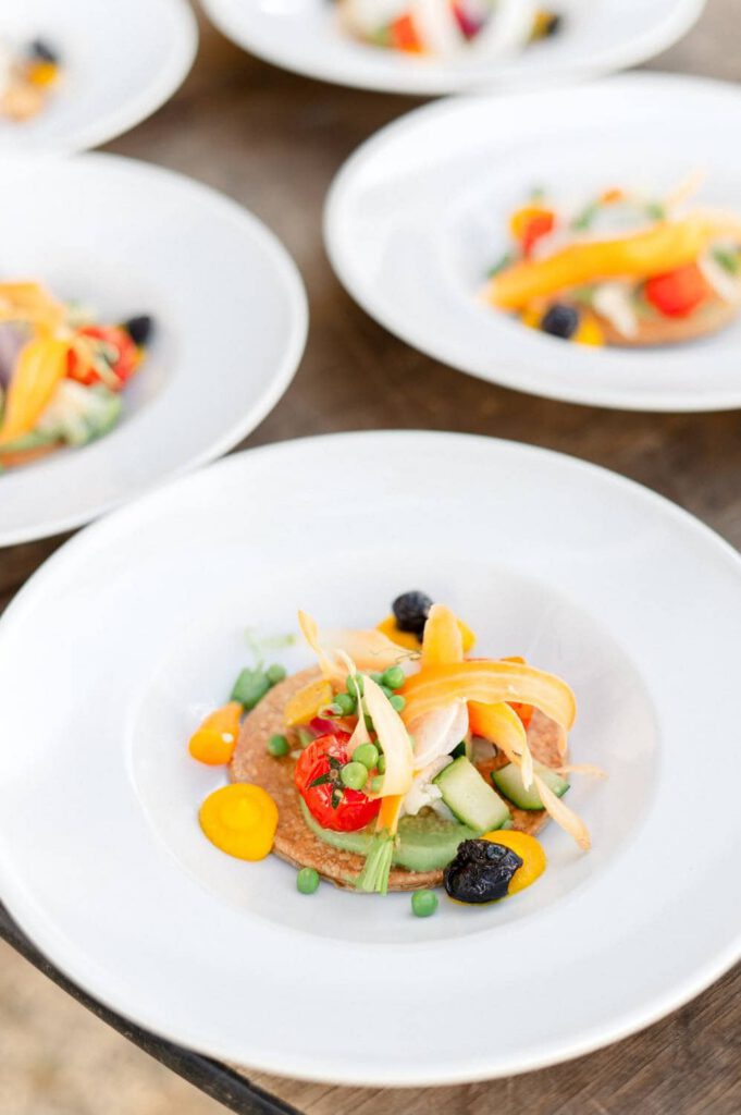 plat coloré - colorful wedding meal
