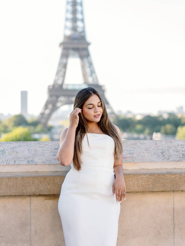 Paris engagement couple session in front of the eiffel tower