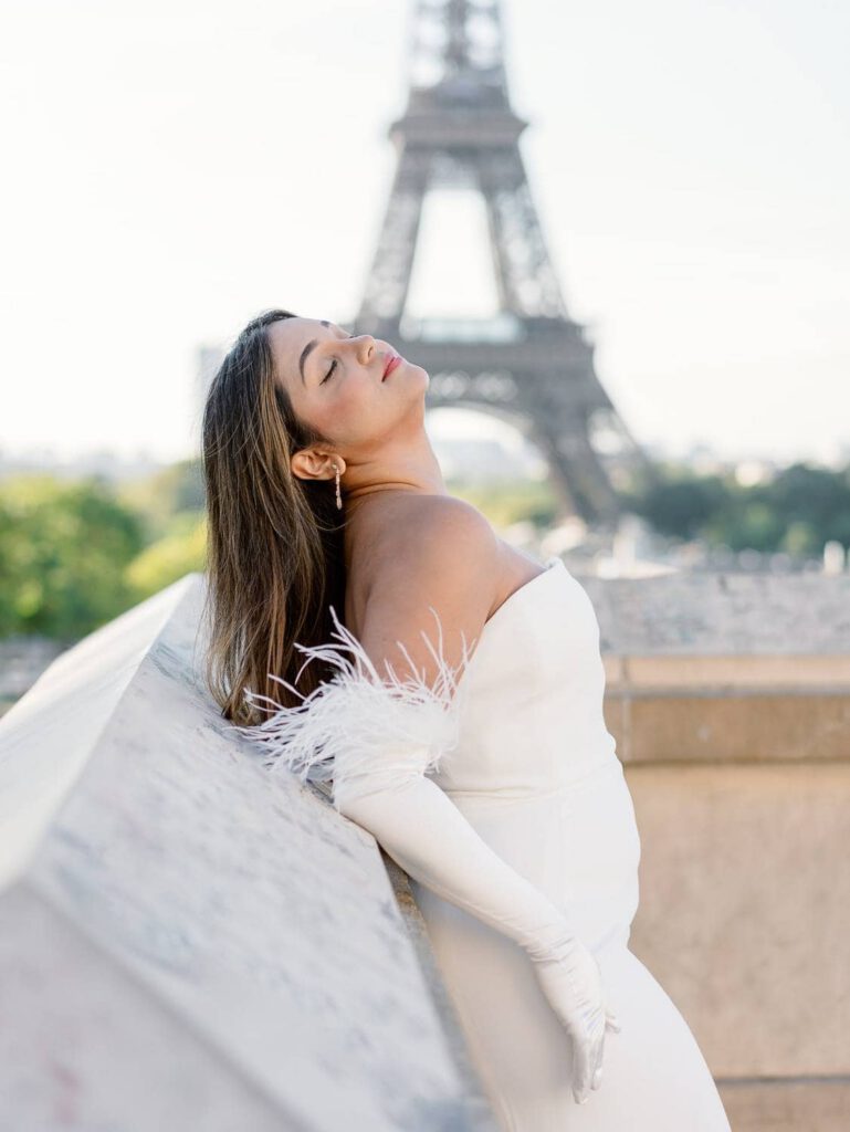 Paris engagement couple session in front of the eiffel tower