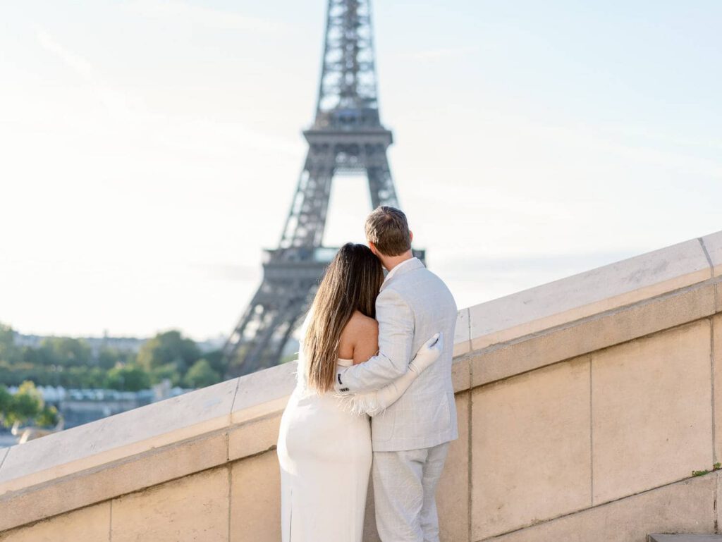 Paris engagement couple session in front of the eiffel tower