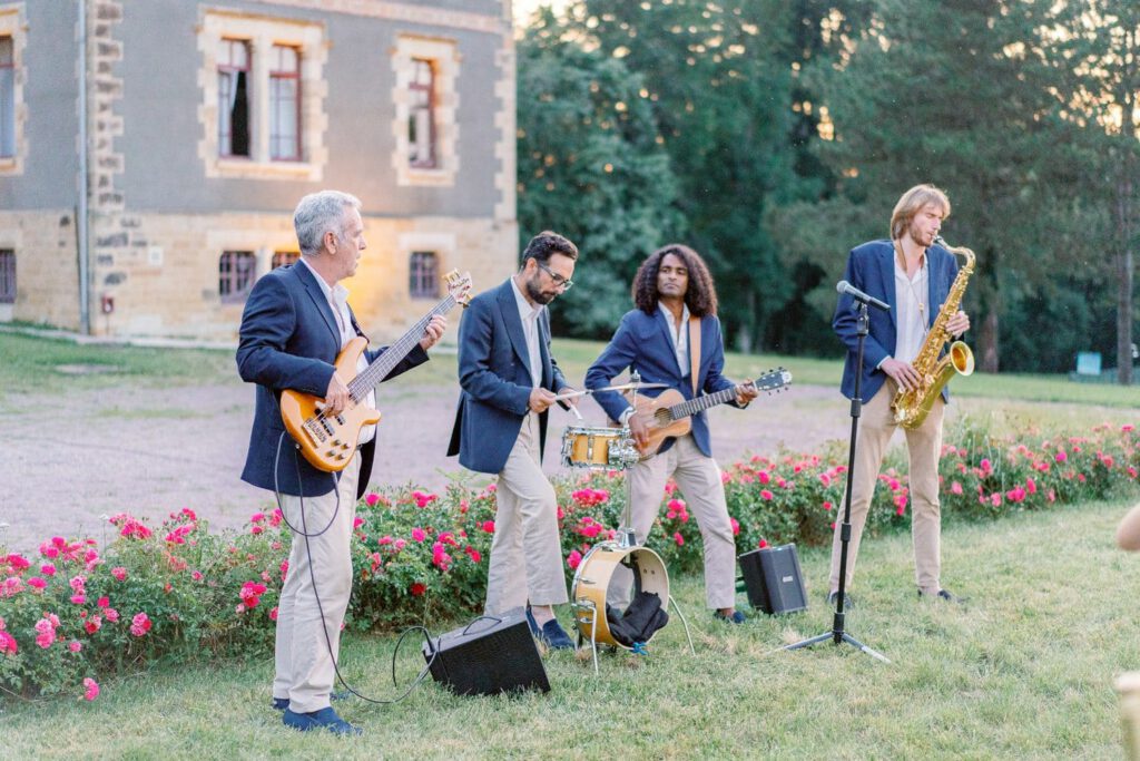 musicians playing outdoor