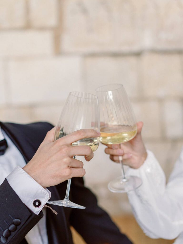 Glasses of champagne