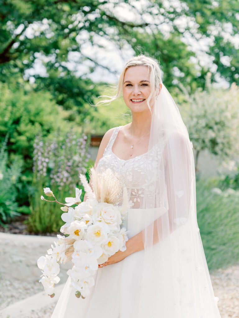 Bride portrait at château n°3