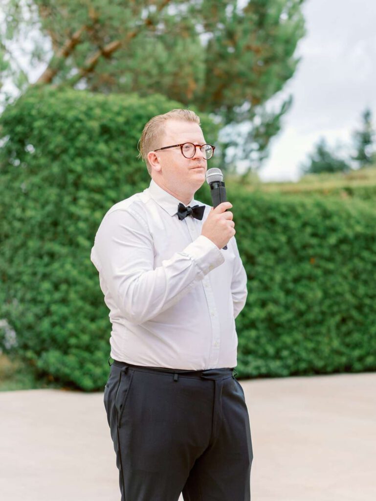 Guest speech during dinner