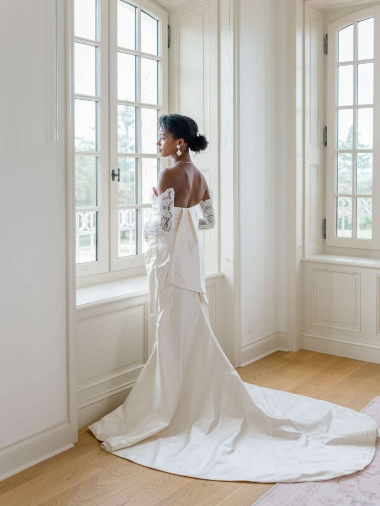 Bride portrait at Chateau de Bagatelle in Dordogne