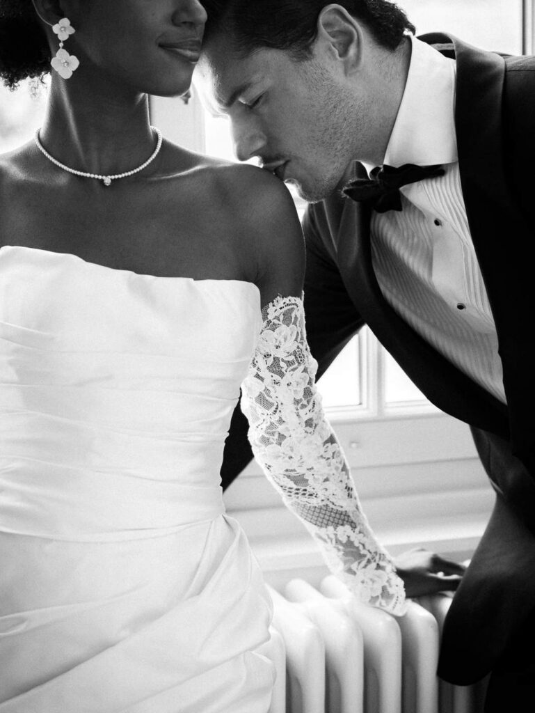 Bride and groom portraits at Chateau de Bagatelle in Dordogne