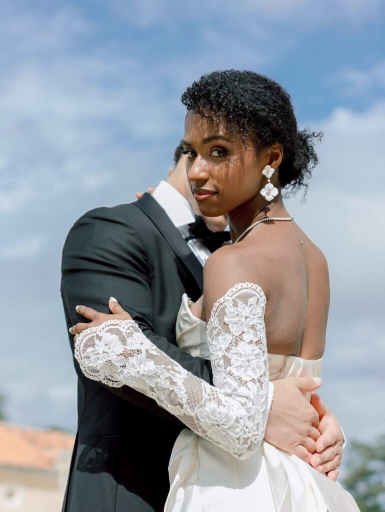 Bride and groom portraits at Chateau de Bagatelle in Dordogne