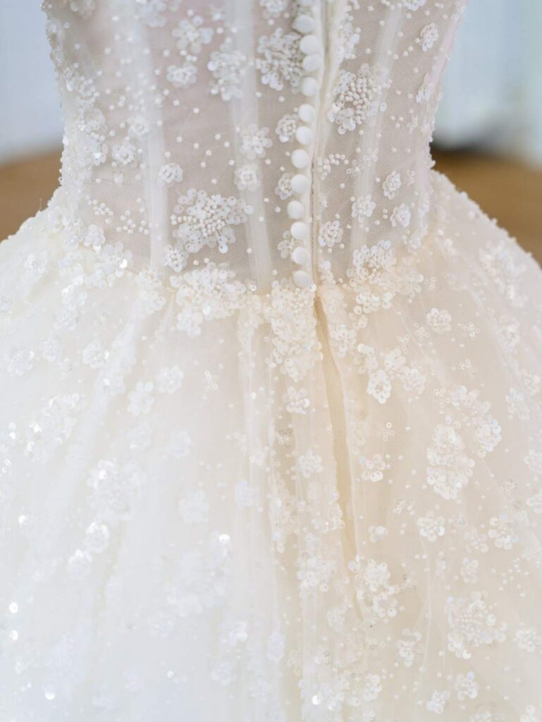 Chinese wedding at Domaine de la Fauconnie in Dordogne