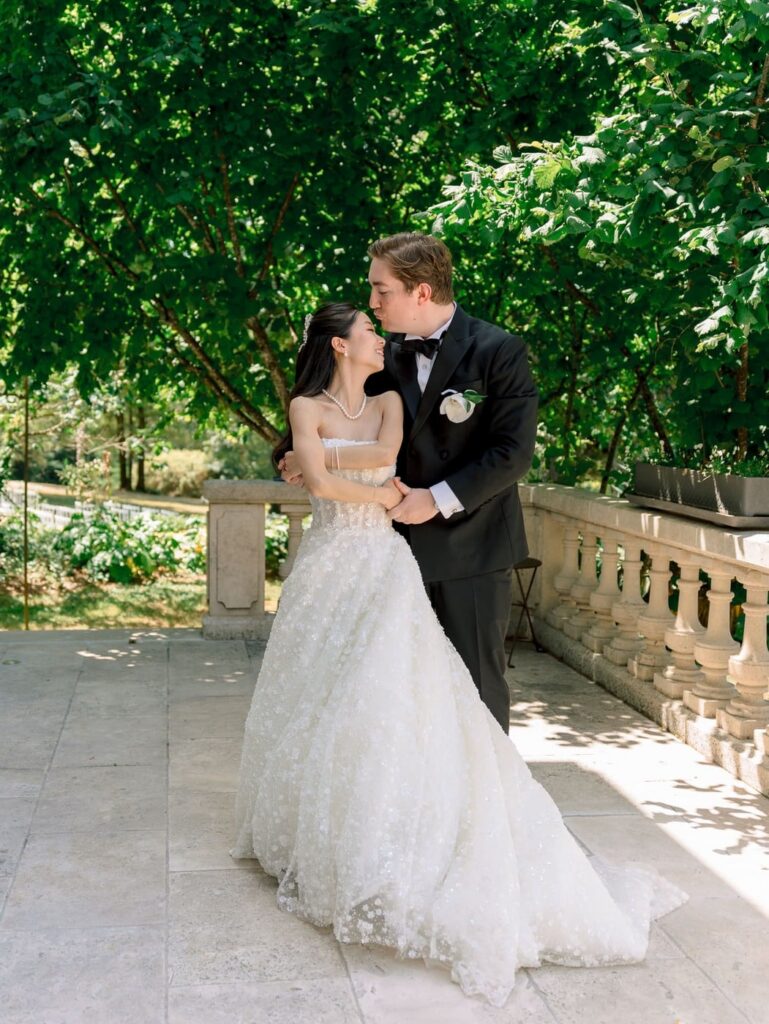 Chinese wedding at Domaine de la Fauconnie in Dordogne