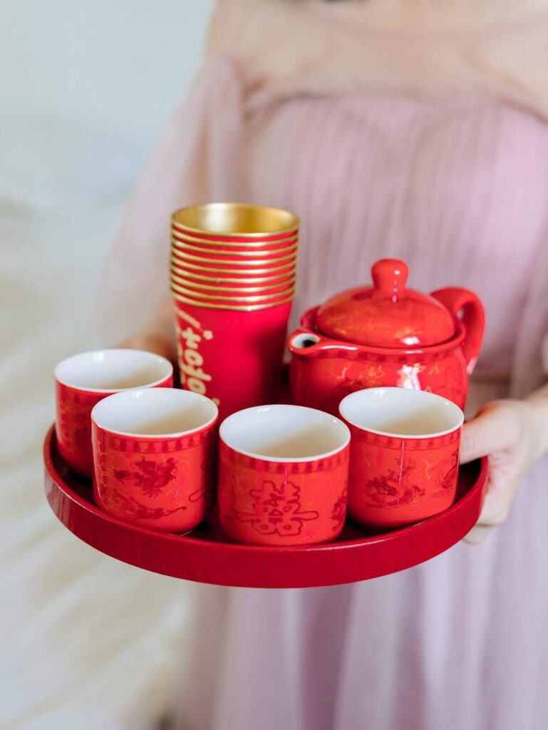 Chinese tea ceremony wedding at Domaine de la Fauconnie in Dordogne