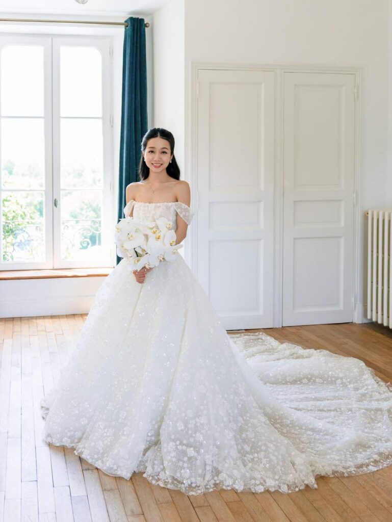 Chinese wedding at Domaine de la Fauconnie in Dordogne