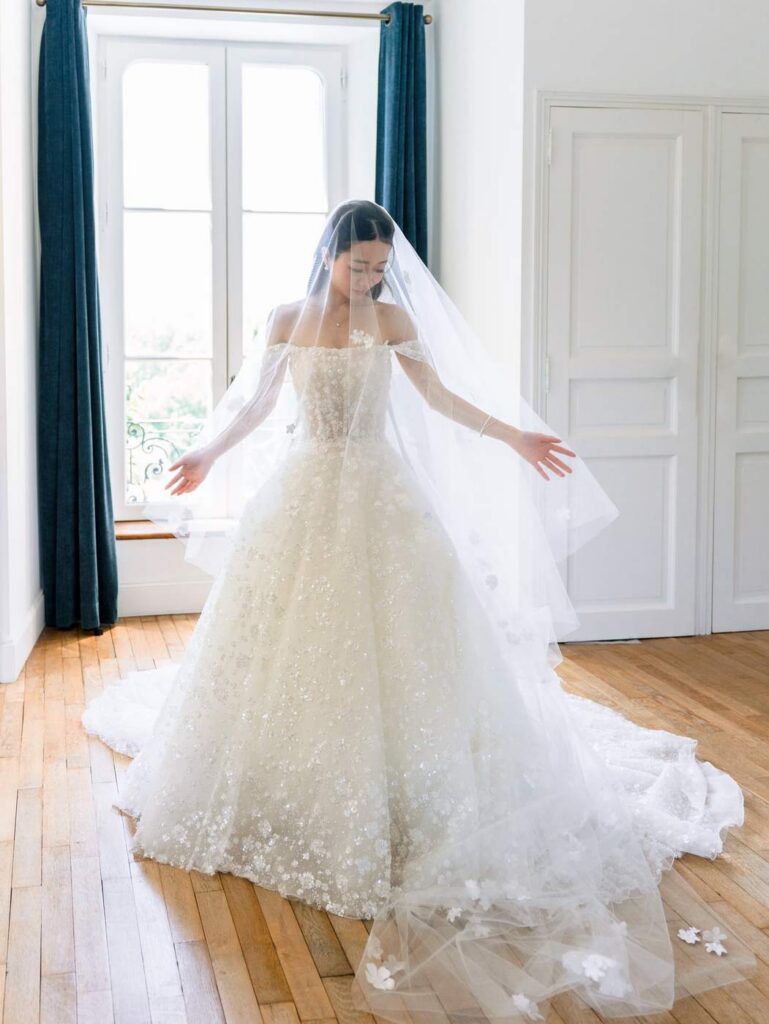 Chinese wedding at Domaine de la Fauconnie in Dordogne